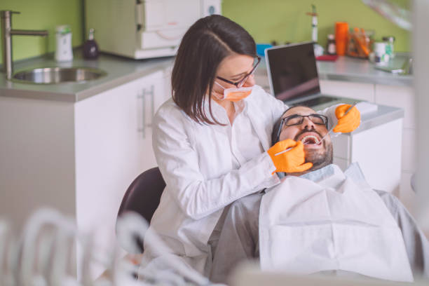 Best Tooth Infection Emergency Dentist  in Oak Ridge North, TX
